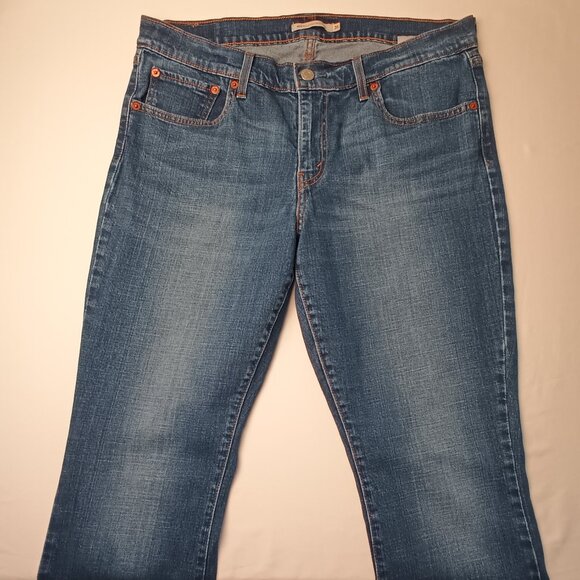 Levi's 415 Relaxed Bootcut Jeans Size 31/12 Mid Rise Medium Wash - Picture 2 of 9